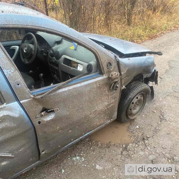 Удар дрона по Руській Лозовій: пошкоджено два авто, без жертв